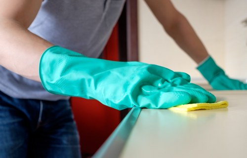 Cleaning treatment for carpet fibres in a Kensington property